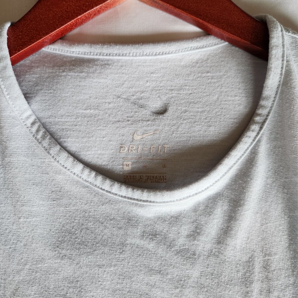 Nike Women's Activewear Tank Tee Gray Medium